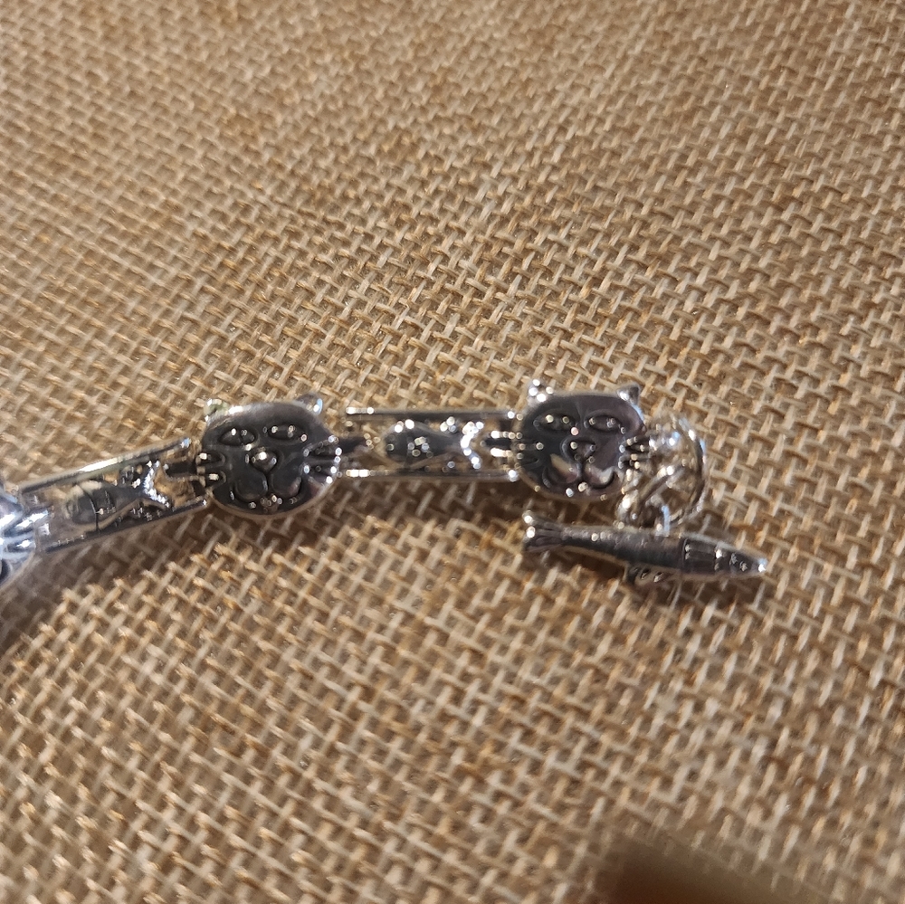 Cookie Lee Women's Animal Cat 🐈 & Dog 🐕 Bracelets NWOT - Picture 3 of 13